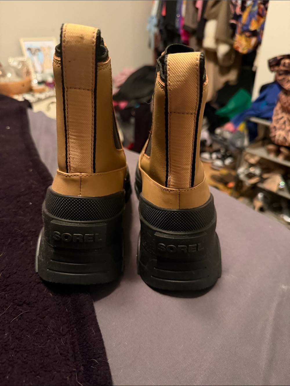 Sorel Tan Chelsea Boots with Black Lug Sole - Picture 2 of 4